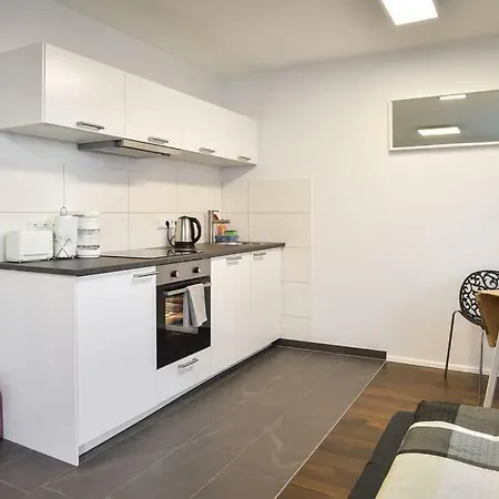 Deluxe Centre/milaneo