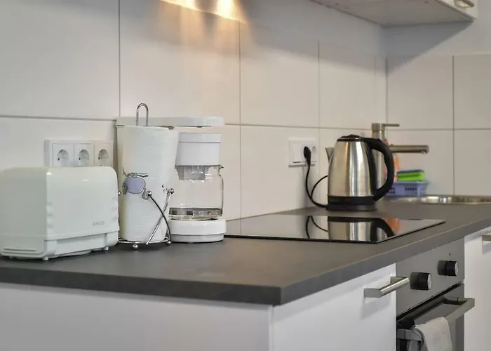 Deluxe Centre/milaneo * שטוטגרט