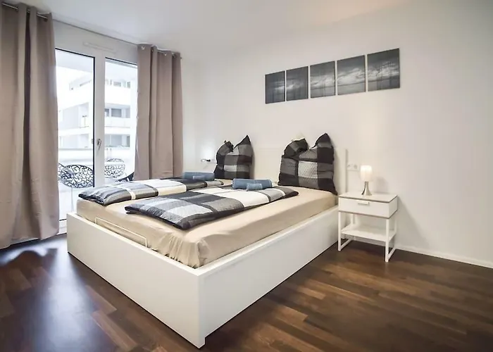 Deluxe Centre/milaneo