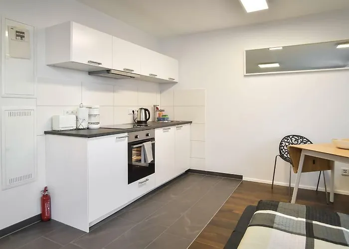 Deluxe Centre/milaneo